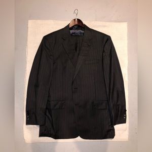 Jos A Bank men’s suit. 43R. 37” waste.